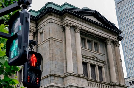 Bonds set for bruising September; stocks fare better | live